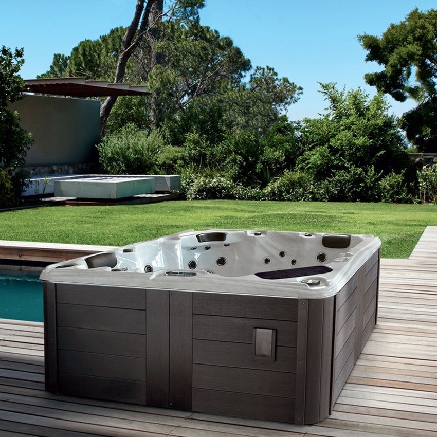 TREESSE MINIPISCINA IDROMASSAGGIO CM201X201 H86 BIANCO MARMORIZZATO